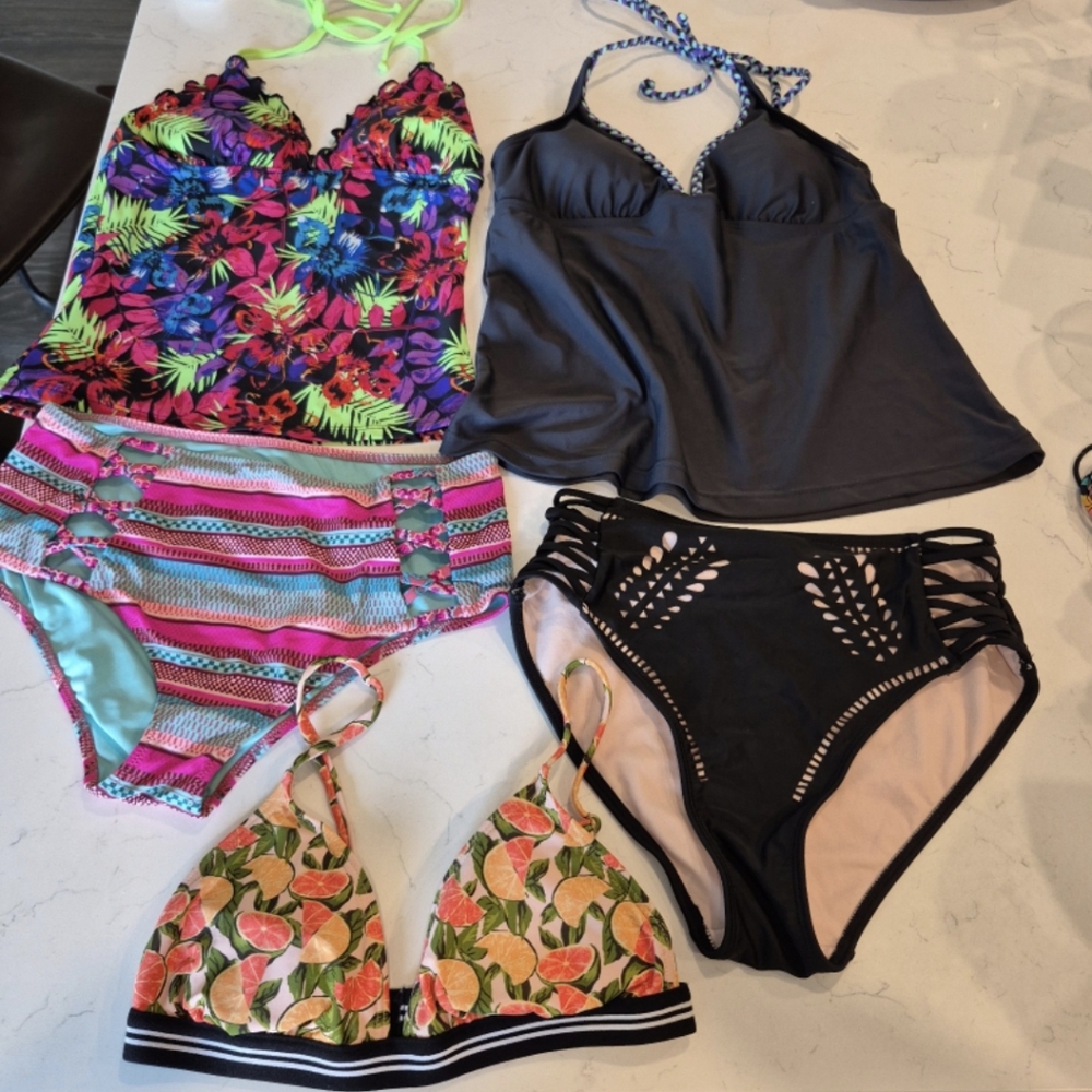 Set of 5 Tankinis Swim Tops and Bottom